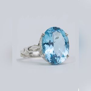 ROMANTIC STERLING SILVER RING